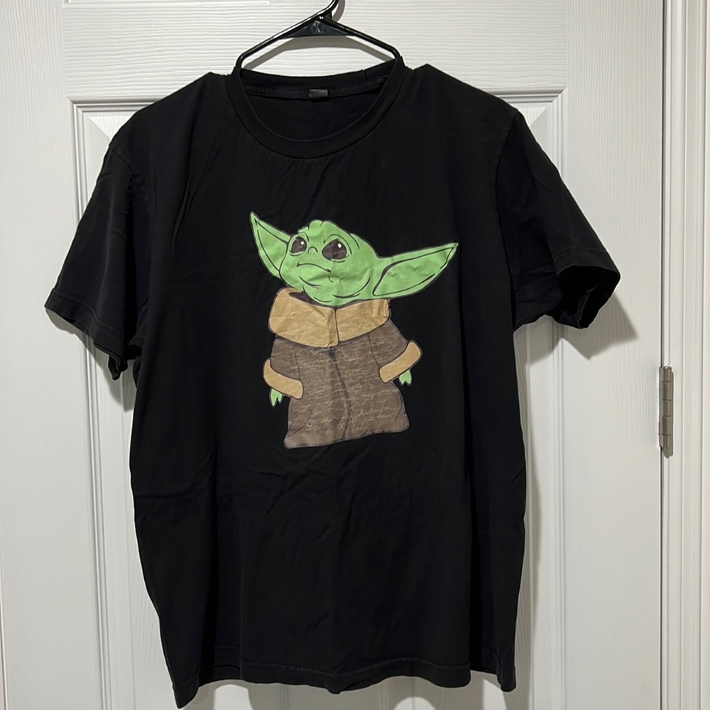 Star Wars Vintage Looking Custom Made Baby Yoda Grogu Tshirt